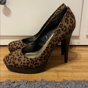 G by Guess Cheetah Print 5 inch heels